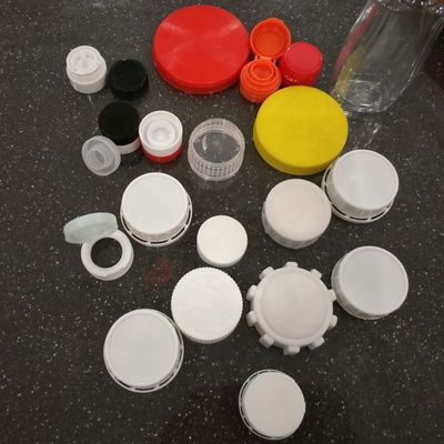 PE Plastik Şişe Vidalı Kapaklar ISO9001 Çocukların Açamayacağı 38mm Plastik Kapaklar